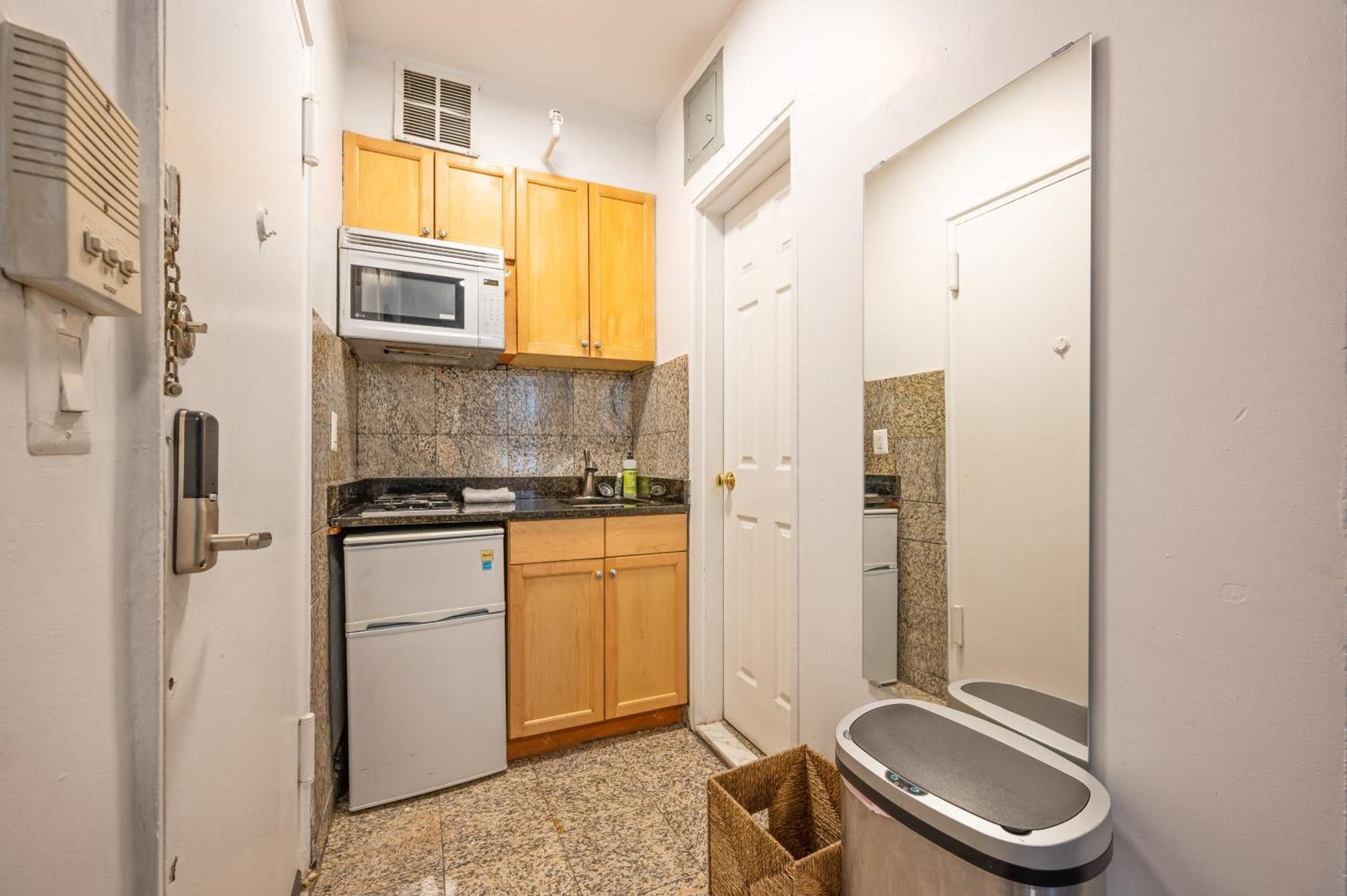 Furnished Comfy Studio In Kips Bay Apartment *